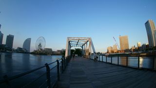 昔線路、今歩道