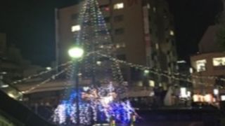 駅前のクリスマスツリー