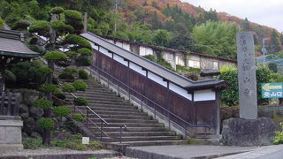 景色を見ながらの登りはまったくきつくない