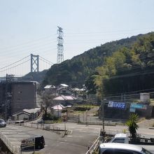 関門大橋が見えます