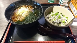 穴場的なフードコート