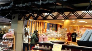 シカのぬいぐるみとかも売ってました。