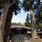 伊勢神宮の鬼門を守る寺として知られます。