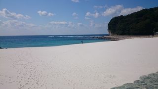 シーズン外の海岸は、それもまた素晴らしい