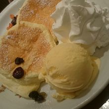 スフレパンケーキ