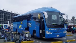 Airport Express Lima ミラフローレス地区と空港を結ぶエアポートバス