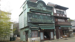 看板建築って一般常識のようですね。