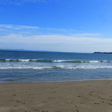 とても綺麗な海岸線です