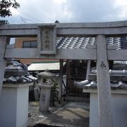 城陽駅より山背古道を歩く途中に松本神社がありました