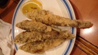 サラリーマンで賑わってます