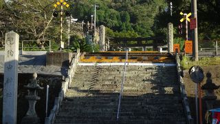 珍しい青磁の鳥居