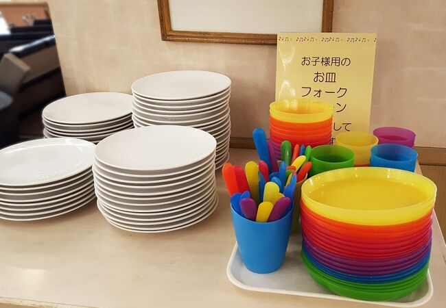 卵料理が美味しい。子供食器が楽しい。