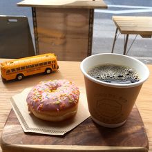 ドーナツとドリップコーヒー