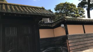 屋根瓦が美しい！