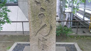 東京証券取引所の近くにあります