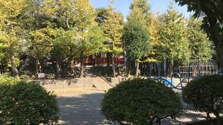 弁天山の隣の公園
