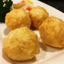 手打花枝丸（イカの揚げ団子）