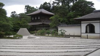 ストライプの銀沙灘