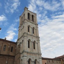 鐘楼・1412年に創建され未完のままだそうです