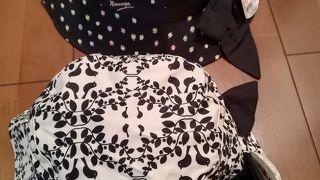 かわいいバッグやポーチが人気です。　只今改装中！