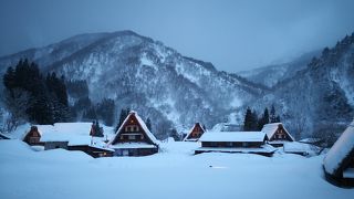 雪景色の五箇山
