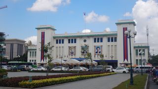 シアヌークビル行きの列車の乗る