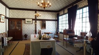 和洋折衷の出島の中でも一番特徴的な建物