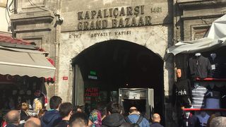 観光用の屋内市場