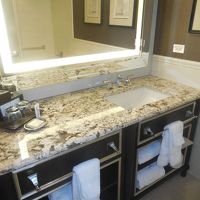 綺麗な伝面台２つ