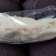 ポテトサラダサンド108円