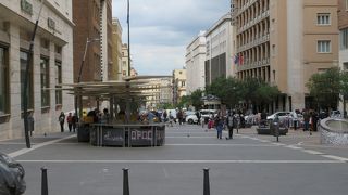 ナポリのショッピングストリート