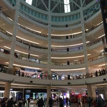 とにかく巨大！