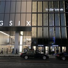 ギンザシックスの正面