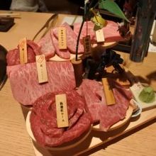 お肉盛り合わせは2万円オーバーなだけありどれもおいしい