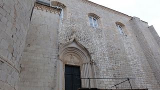 プロチェ門の近く