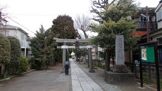 志茂の鎮守の神社です。