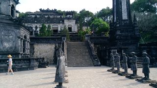 ツアーで行きました。