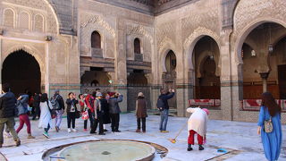 １４世紀につくられた神学校