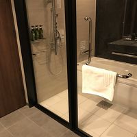 ジェットバス付きのバスルーム