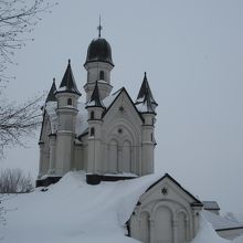 雪の教会もステキ
