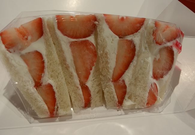 フルーツサンドの持ち帰り！