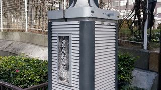 首都高に架かる万年橋