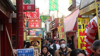 広東料理の名店が並ぶ