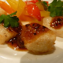 ホタテ最近高いんですよね．