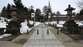 禅宗様式のような神社