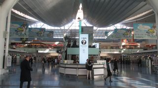 昼の羽田空港 国際線旅客ターミナル