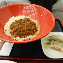 担々麺。美味しかったです。