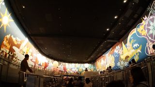 世界の子供たちに出会える場所