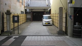円頓寺商店街にある寺院