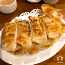 大きくてジューシーな鍋貼